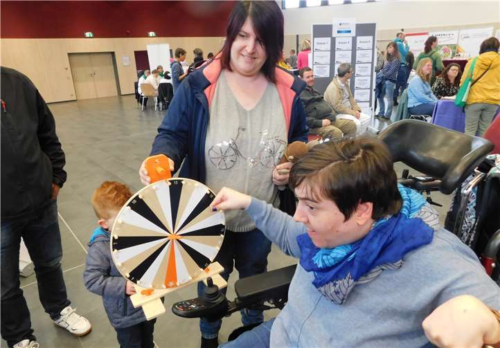 Auch am Glücksrad wurde gedreht.