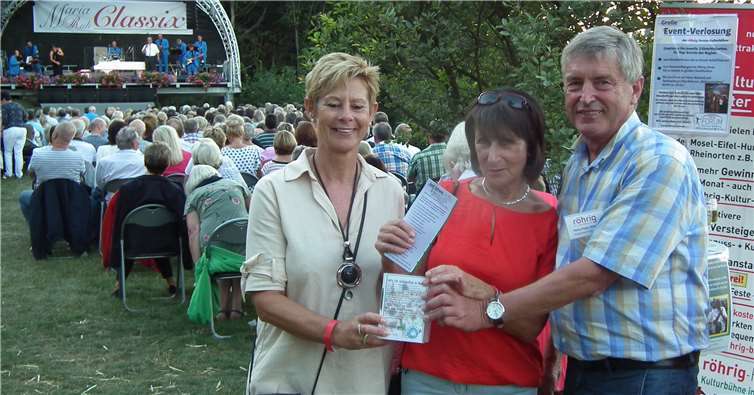 Auch auf der schönsten Freilichtbühne Deutschlands „Maria Ruh“ präsentiert die „Kulturbühne im Baumarkt“ interessante FLY & HELP-Aktionen zum Start der röhrig Konzert-Ausflüge.Foto: Röhrig