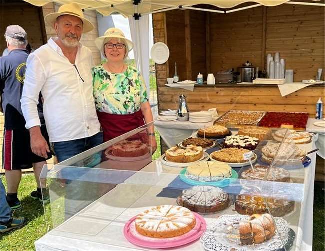 Auch beim Hafenfest in Brohl-Lützing war das Gemeindeteam mit einer Kuchen- und Kaffeetheke vertreten. Foto: privat