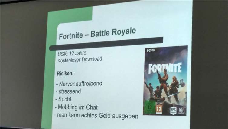 Auch beliebte Computer- und Videospiele können Gefahren bergen, die auf den ersten Blick oft nicht wahrnehmbar sind.