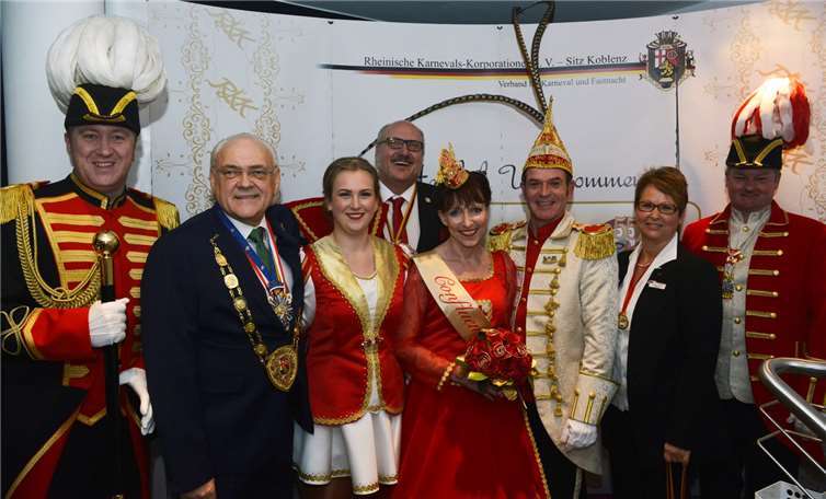 Auch das Koblenzer Prinzenpaar ließ es sich nicht nehmen, demRKK-Vorstandsteam herzliche Neujahrsgrüße zu übermitteln. Foto: TFR