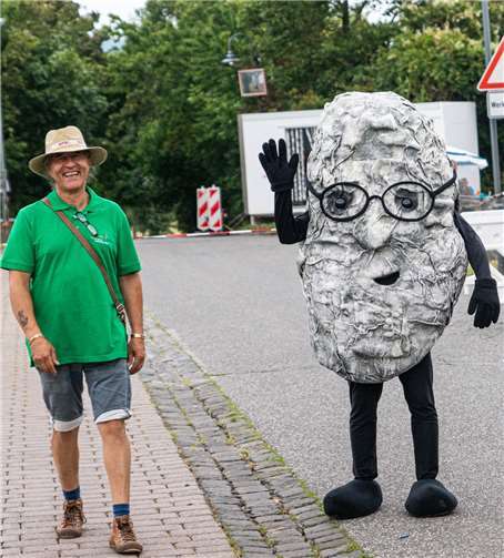 Auch das Maskottchen „Laachus“ gab sich die Ehre.