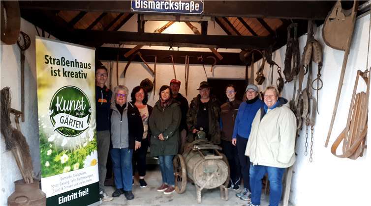 Auch das alte Spritzenhaus in Niederhonnefeld soll in die Ausstellung einbezogen werden und wurde von den freiwilligen Helfern schon einmal auf Vordermann gebracht. Foto: privat