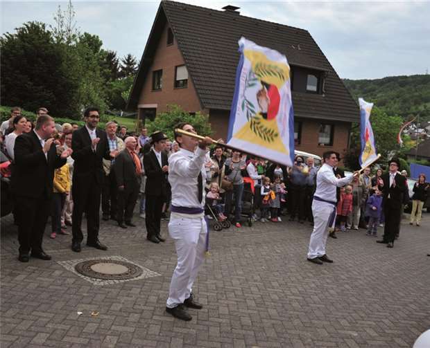 Auch das kunstvolle Fähndelschwenken durfte nicht fehlen.