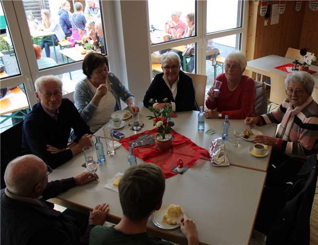 Auch das leibliche Wohl kam – wie hier bei Kaffee und Kuchen – alles andere als zu kurz.
