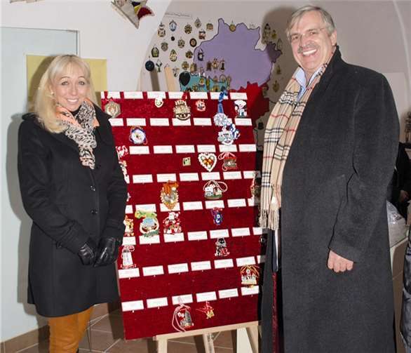 Auch das noch amtierende Tollitätenpaar, Peter der Große und Confluentia Christiane, bereicherte die gut bestückte Ordensammlung mit einem Exemplar. US