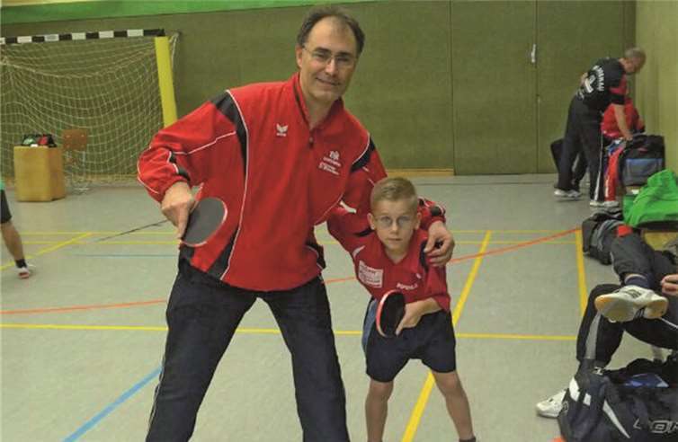 Auch der 8-jährige Etienne Gawlick startete bei den Minimeisterschaften seine Tischtenniskarriere.privat
