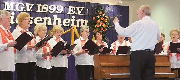 Auch der Frauenchor des MGV Miesenheim beigeisterte mit seinem Auftritt. privat