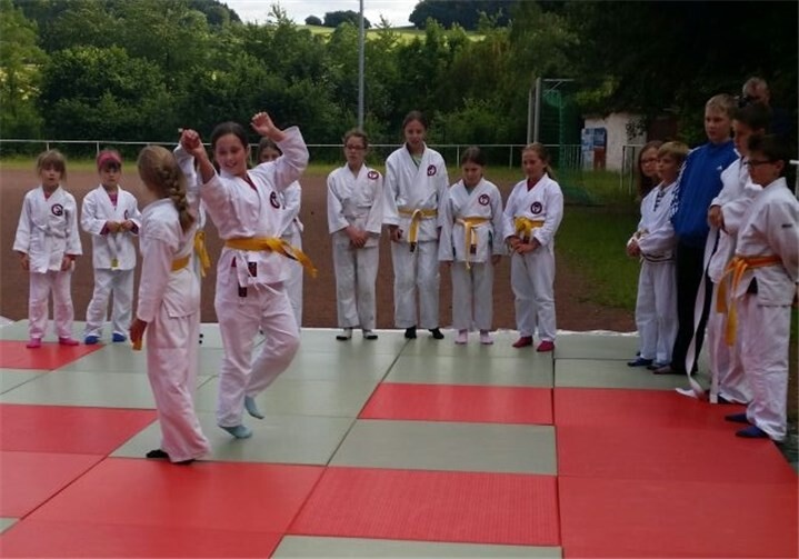 Auch der Nachwuchs wollte zeigen, was bisher alles gelernt wurde.