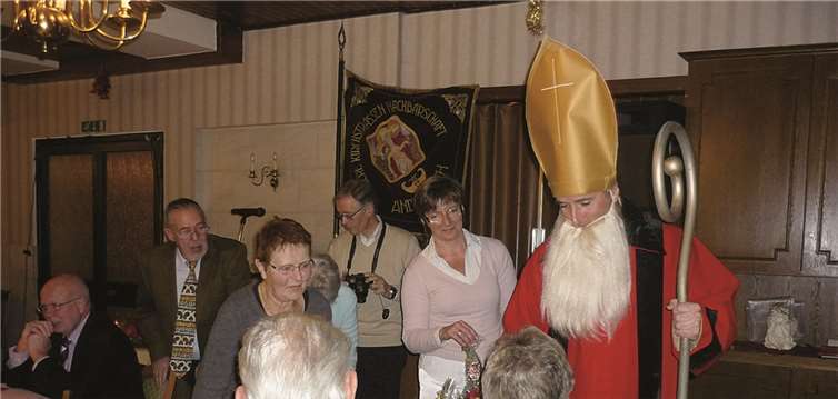 „Sehet die erste Kerze brennt“