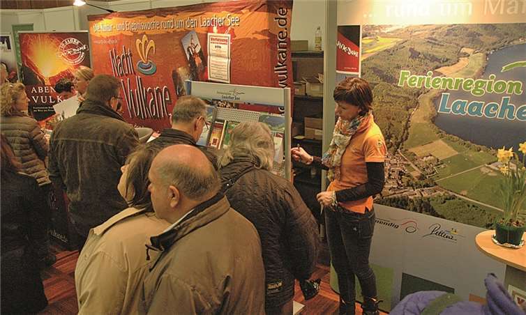 Auch der Stand der Ferienregion Laacher See war sehr gut besucht und die Einzelprospekte fanden reißenden Absatz. privat