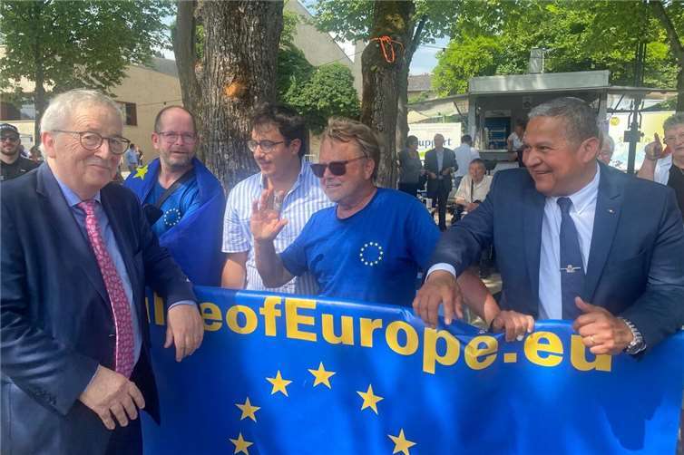 Auch der ehemalige EU – Kommissionspräsident Jean–Claude Junker wusste den Einsatz von Pulse of Europe zu würdigen. Foto: privat