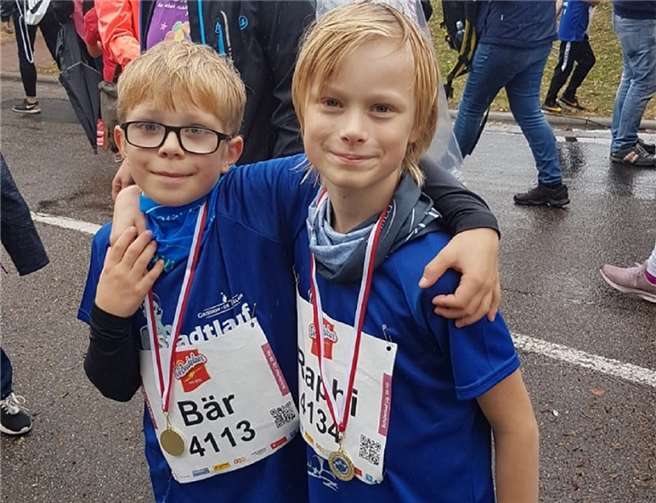 Auch der stolze Nachwuchs lief mit.