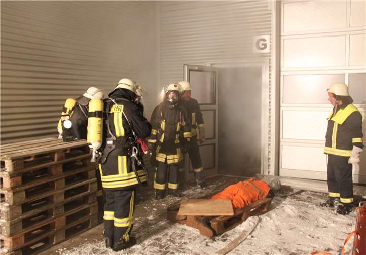 Auch die Bergung von Menschen war Teil des Übungsszenarios.