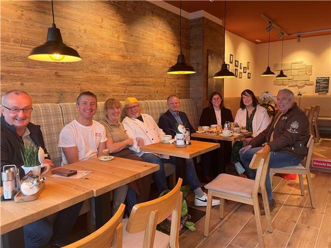 Auch die Gäste zeigten sich sehr zufrieden mit der Neugestaltung des Ladenlokals.