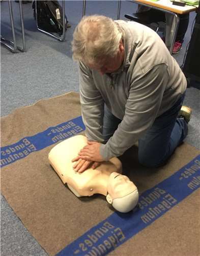 Auch die Kenntnisse in der Herz-Lungen-Wiederbelebung wurden aufgefrischt.privat