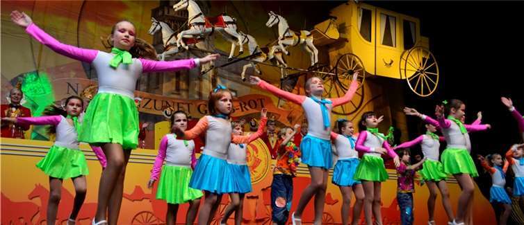 Auch die Kindergarde präsentierte dem närrischen Publikum ihr Können.