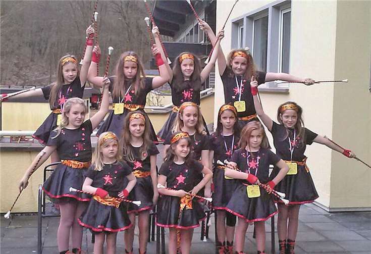 Auch die Kindergruppe führte beim Vorstellabend ihren neuen Tanz und die neuen Kostüme vor. AB