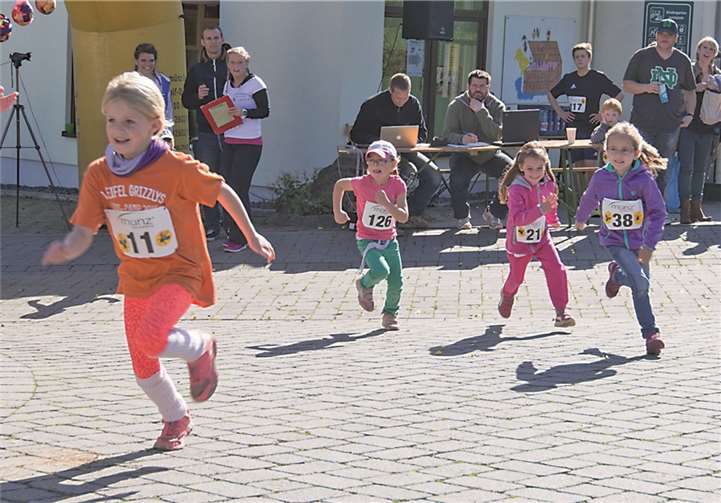 Auch die Kleinen zeigten ihr Können auf dem Rundkurs.