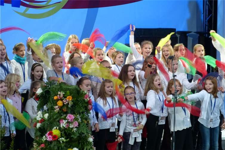 Auch die Kleinsten, die 5.Klässler, gestalteten das Fest mit.