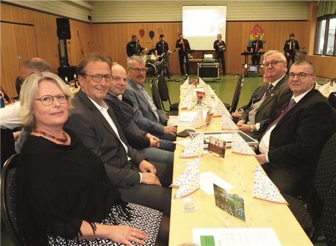 Auch die Kommunalpolitik war zahlreich vertreten.