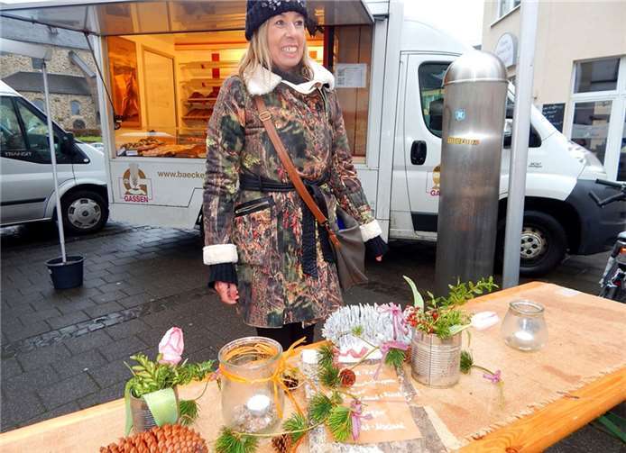 Auch die „;Marktfrau“ Sabine Schmidt hatte sich mit ihrem Angebot dem Motto angepasst.