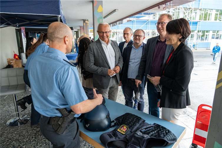 Auch die Polizei war mit einem eigenen Stand auf der Ausbildungsmesse vertreten.