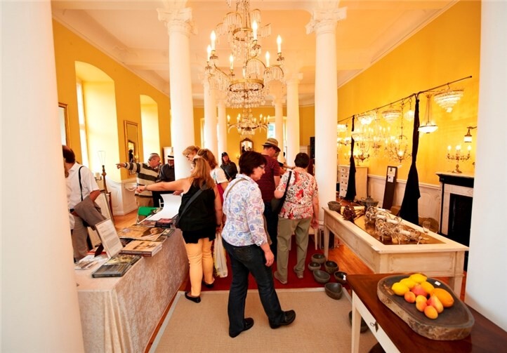 Auch die Räumlichkeiten des Schlosses werden zu Ausstellungszecken genutzt. privat