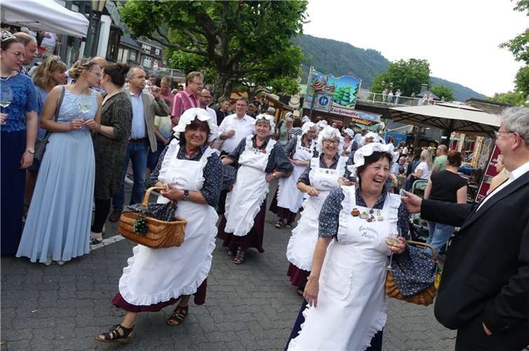 Auch die Riege der Cochemer Mägde ist bei großen Events in der Kreisstadt immer gerne mit von der Partie.