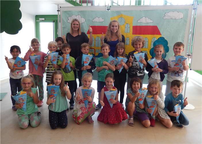 Auch die Schulanfänger in St. Katharinen waren begeistert von dem Überraschungsgeschenk.