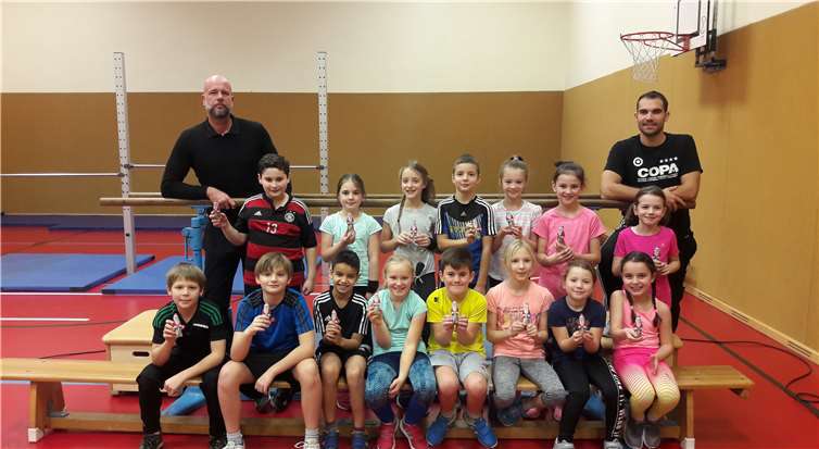 Auch die Sieger der Stufe drei durften sich über eine kleine Belohnung freuen.