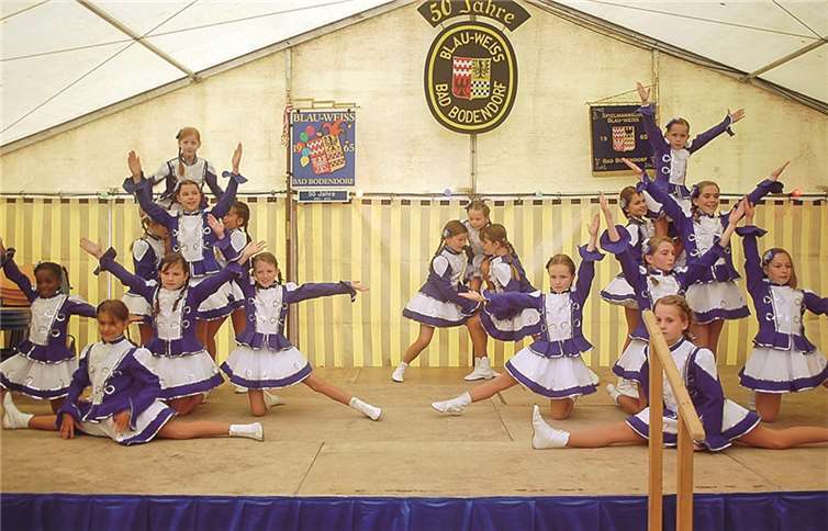 Auch die Tanzgruppe Blue Berries sorgte für gute Unterhaltung.