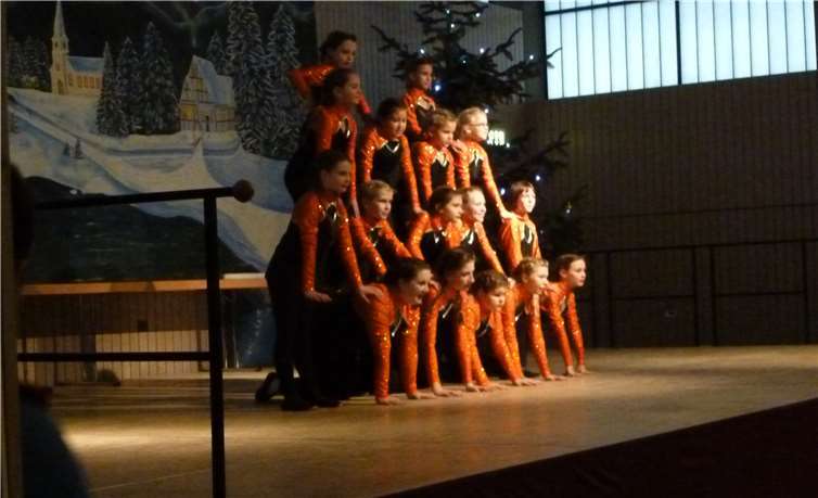 Auch die Tanzgruppe Dance Xplosions hatten einen Auftritt bei der Weihnachtsfeier.privat