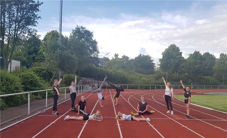 Auch die Turnerinnen verlegten ihr Training ins Freie.