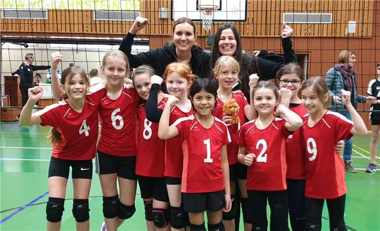 Auch die U12 freute sich über einen Tagessieg. Die zweite, „neue“ Mannschaft belegte einen guten fünften Platz.