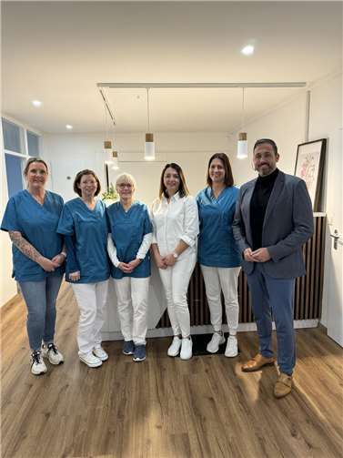 Auch die Übernahme der Arztpraxis Dr. Dörr, durch die erfahrene Ärztin Dr. Kasami-Maliki, wurde durch Förderungen der Stadt unterstützt. Die Praxis, die seit über 30 Jahren in der Stadt ansässig ist, wird nun unter neuer Leitung fortgeführt. Foto: Stadtverwaltung Andernach / Elline Köckritz