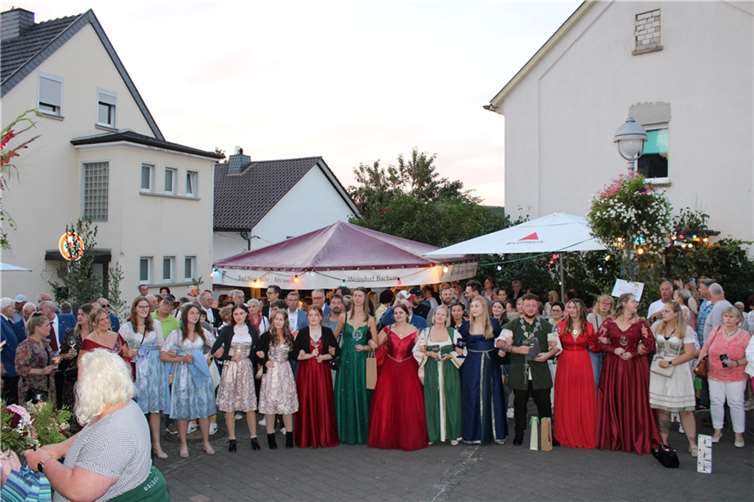 Auch die Weinköniginnen des Ahrtals gaben sich die Ehre.