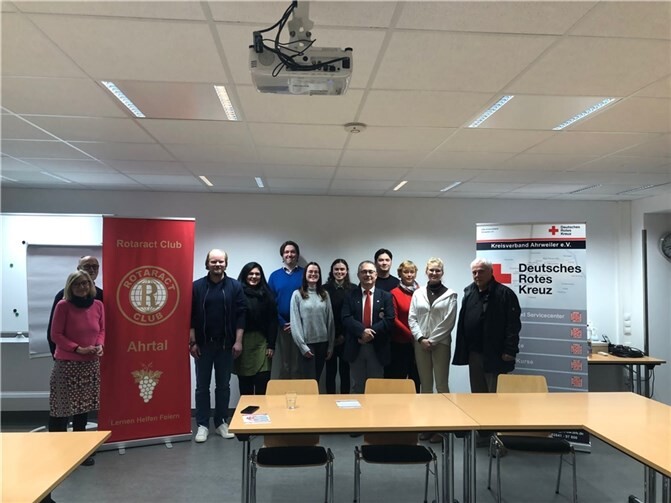 Auch die befreundeten Rotary Clubs und der Rotaract Club Rheinbach-Euskirchen wohnten dem Vortrag bei.  Foto:privat