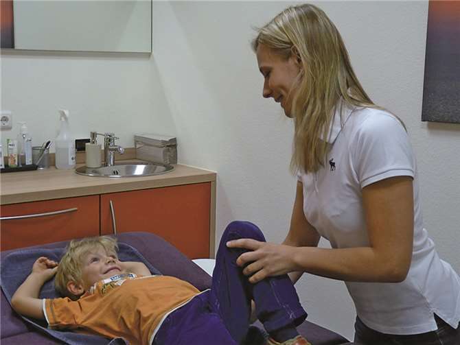 Auch die kleinen Patienten fühlen sich bei Mira Miesen pudelwohl. BV