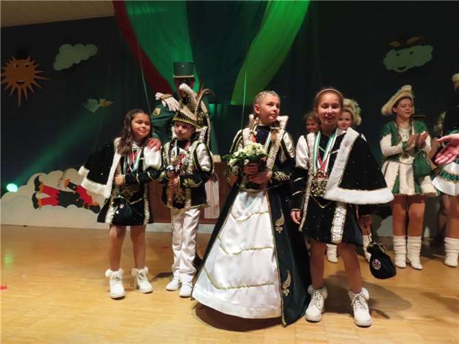 Auch die kleinen Tollitäten durften nicht fehlen. Quellen: IWK