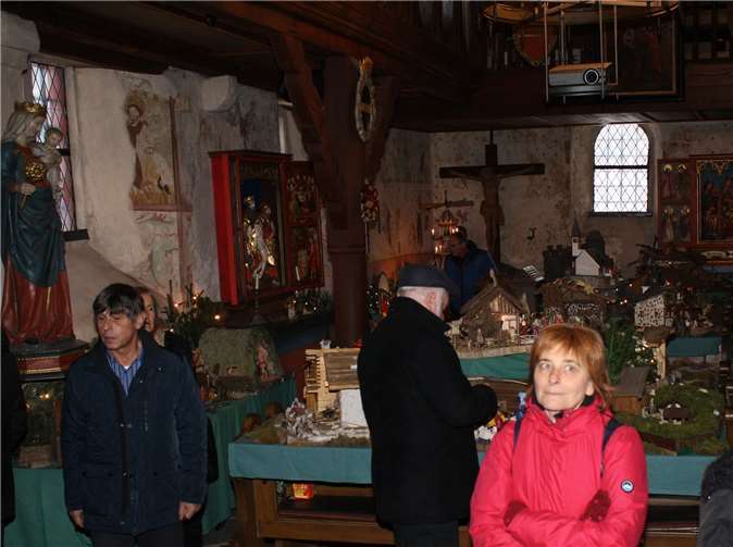 Auch die orientalische Version einer Weihnachtskrippefand ausnahmslos Beachtung.