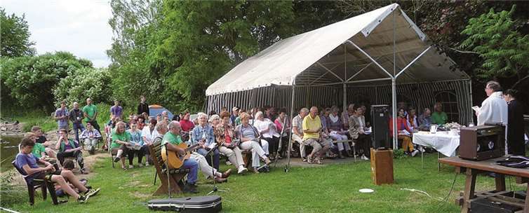 Auch ein Gottesdienst im Freien durfte nicht fehlen.  Privat