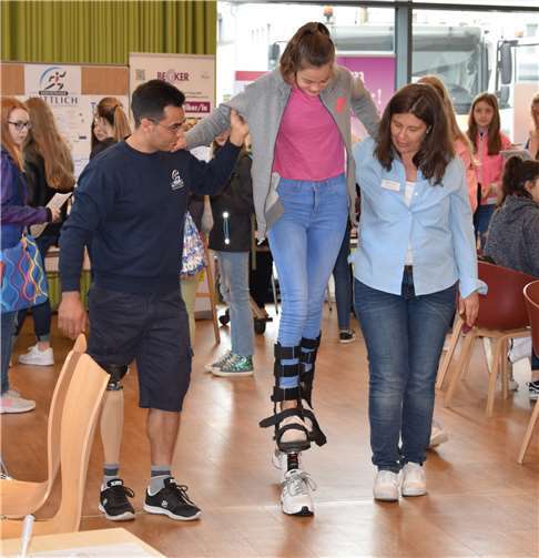 Auch eine Orthopädiemeisterin stellte ihren Beruf vor.