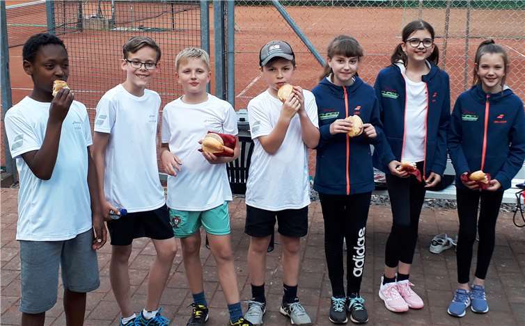 Auch einige Nachwuchsspieler/innen des TC Steimel haben sich zum dritten Jugendcup angemeldetFoto: privat