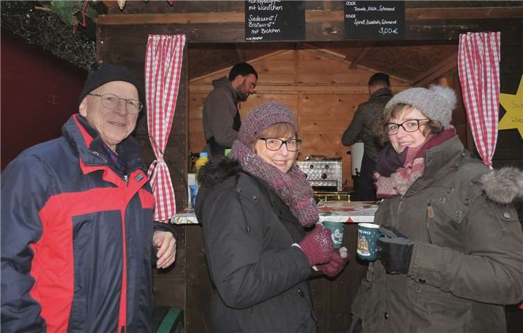 Auch für Speisen und Getränke war bestens gesorgt.