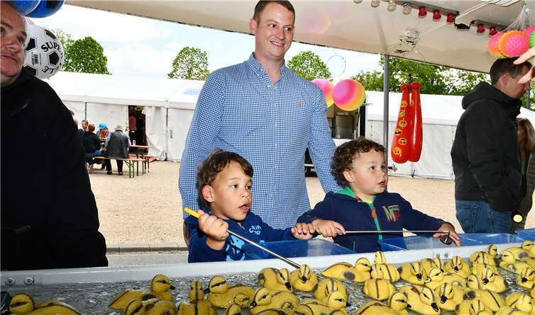 Auch für die Unterhaltung der kleinen Kirmesgäste hatten die Junggesellen gesorgt.