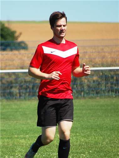 Auch für einen Torhüter gehören Laufeinheiten dazu: Neuzugang Nico Daheim.