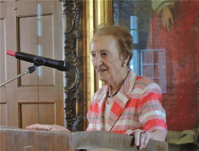 Auch im Alter, Verhülsdonk ist 88 Jahre alt, könne man noch viel leisten, sagte die Geehrte in ihrer Dankesrede.