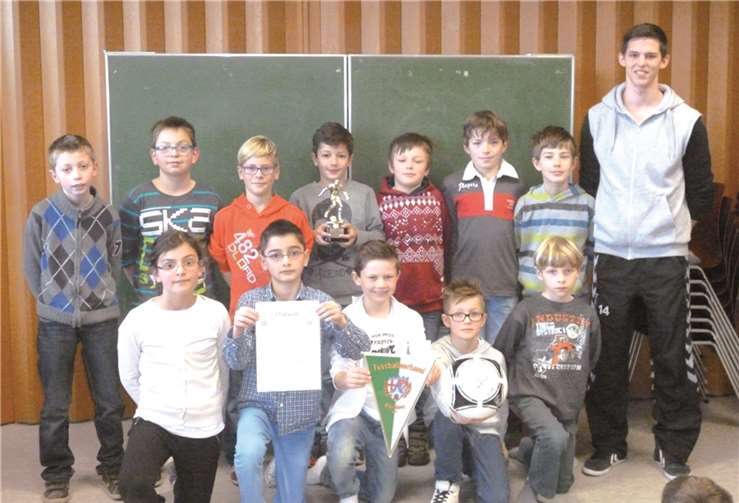 Auch im Fußball erreichte die Grundschule den ersten Platz.