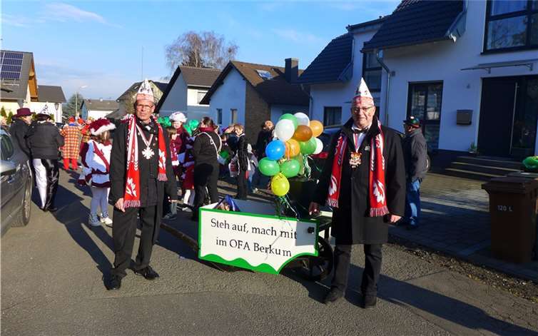 Auch im vergangenen Jahr schlängelte sich ein stattlicher närrischer Lindwurm durch den Ort.privat